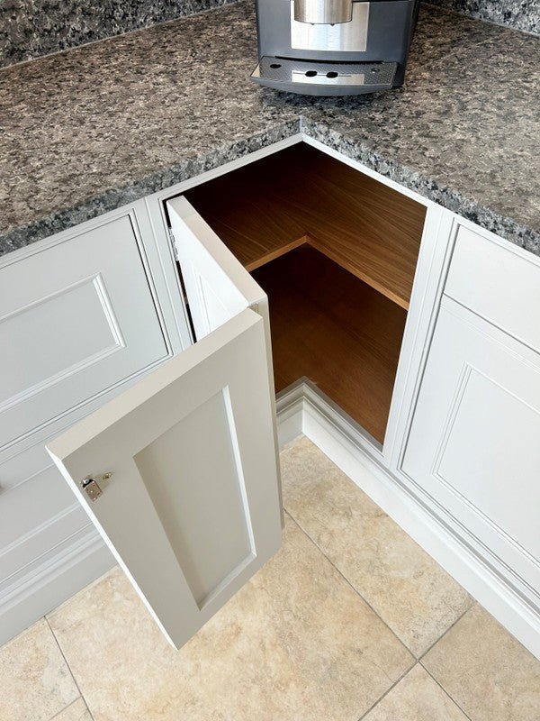 Ex Display Kitchen - Inframe Painted Kitchen, With Granite Worktops and Appliances