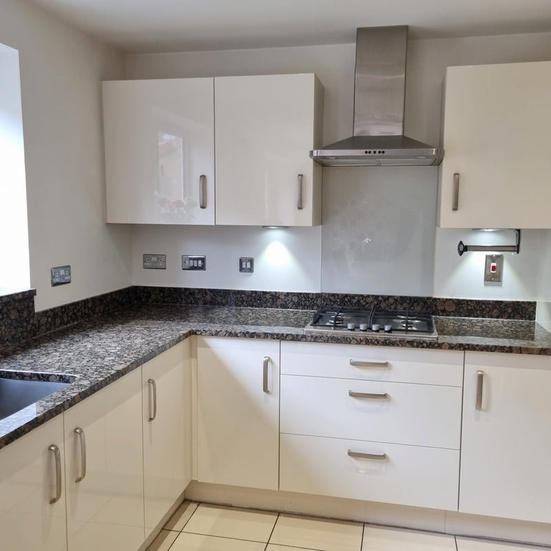 Used - Symphony Urban Kitchen With Utility Room, Granite Worktops and Appliances