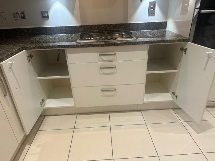 Used - Symphony Urban Kitchen With Utility Room, Granite Worktops and Appliances