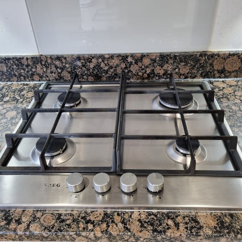 Used - Symphony Urban Kitchen With Utility Room, Granite Worktops and Appliances