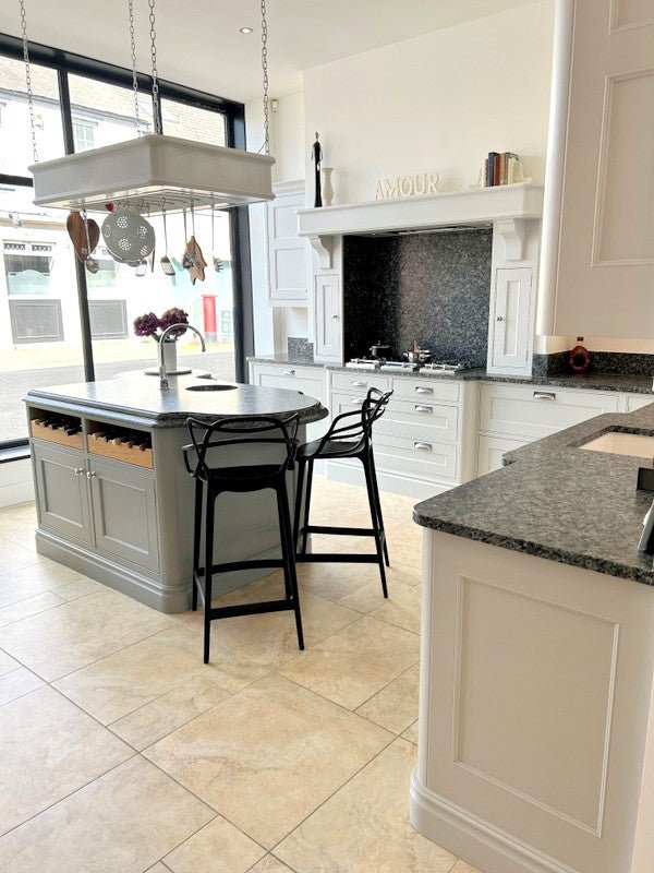 Ex Display Kitchen - Inframe Painted Kitchen, With Granite Worktops and Appliances
